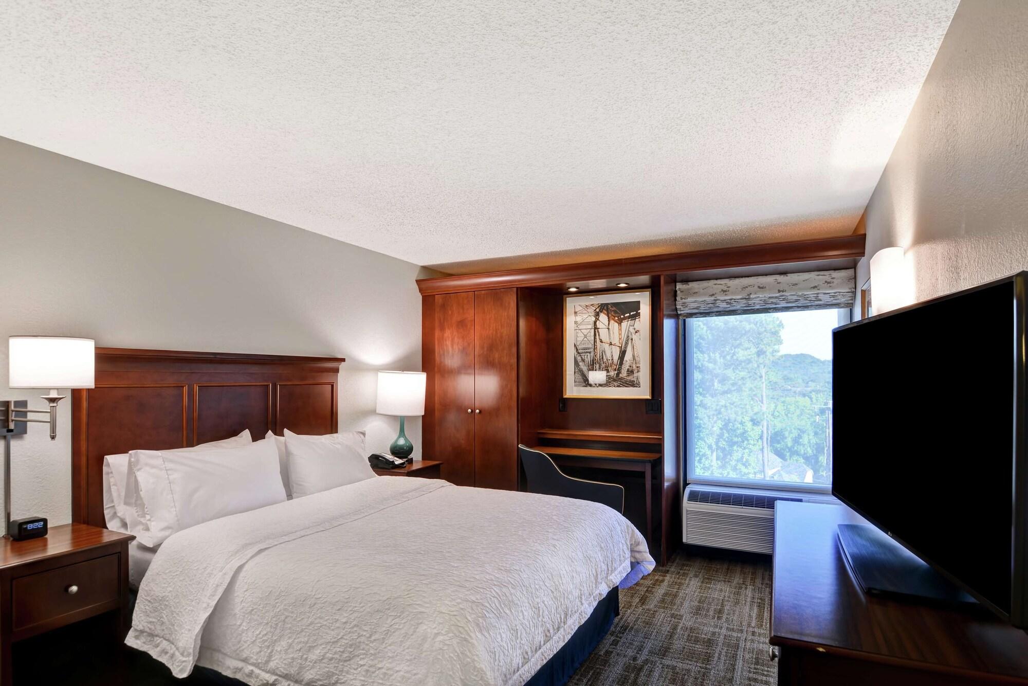 Hampton Inn Birmingham/Mountain Brook Exterior photo